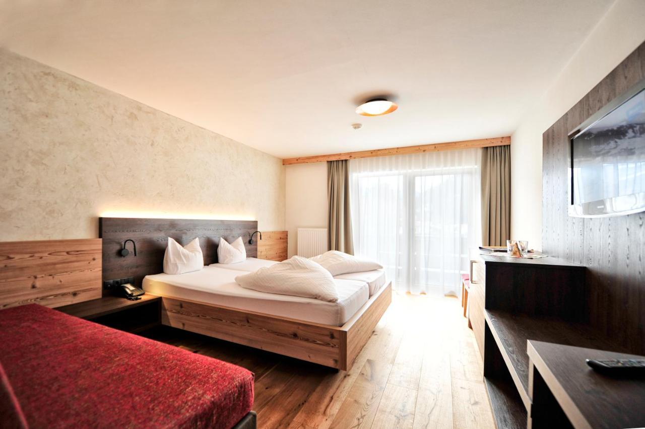 Hotel Garni Lamm Nauders Bagian luar foto
