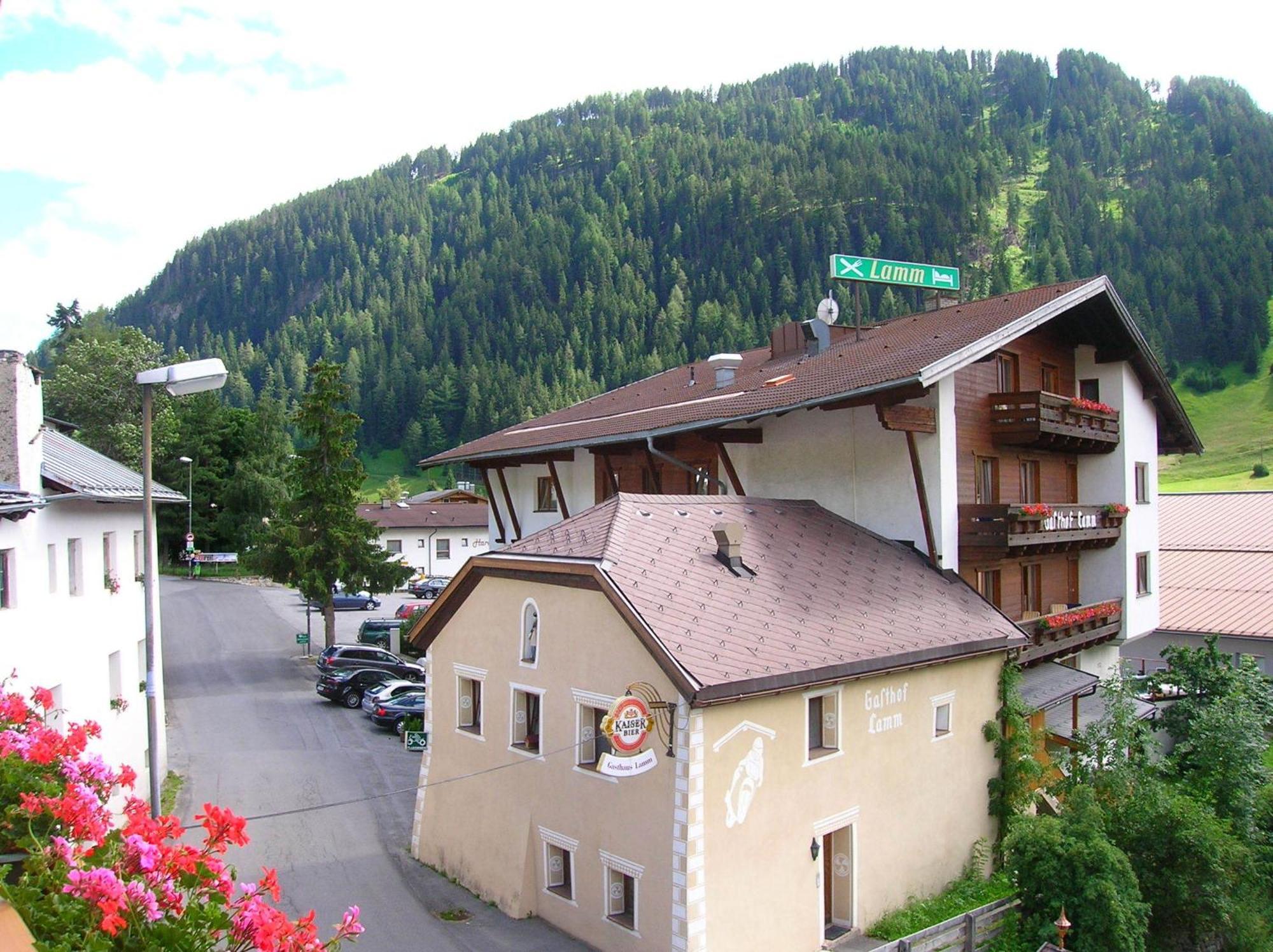 Hotel Garni Lamm Nauders Bagian luar foto