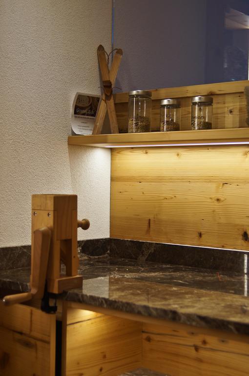 Hotel Garni Lamm Nauders Bagian luar foto